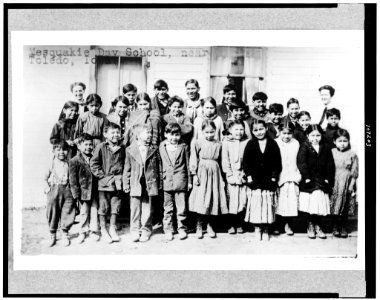 Children and teachers posed outside of Mesquakie Day School, near Toledo, Iowa LCCN93502783
