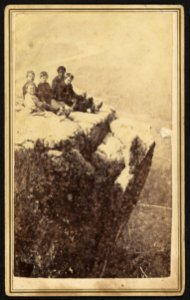 Children at Lookout Mountain) - R. M. Linn, Gallery Point Lookout, Lookout Mountain LCCN2010647796