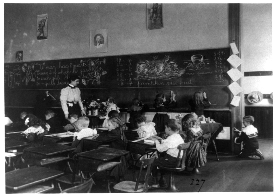 Children in school in Washington, D.C. - studying mathematics LCCN2001703724