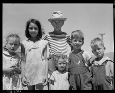 Children of miners. Calumet Fuel Company, Delcarbon ^2 Mine, Delcarbon, Huerfano County, Colorado. - NARA - 540396