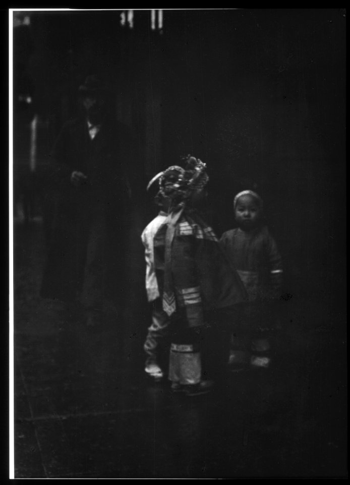 Children walking, Chinatown, San Francisco LOC agc.7a55021
