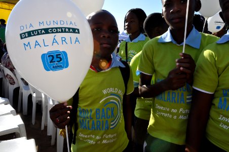 Children-wearing-roll-back-malaria-shirts 8700367741 o