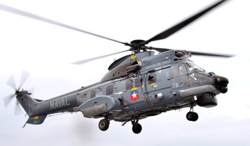 Chilean Navy SH-32 Super Puma (cropped)
