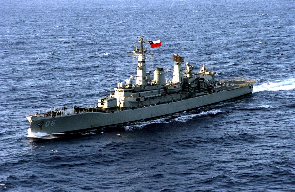 Chilean frigate Almirante Condell (PFG-06) off Hawaii 1998