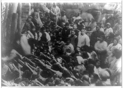 China, Changsha; mass of people at waterfront, near view of crowd LCCN2016651060