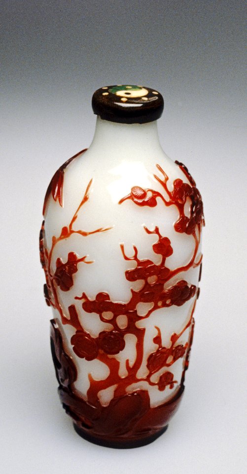 Chinese - Bottle with Bamboo and Flowers - Walters 47685