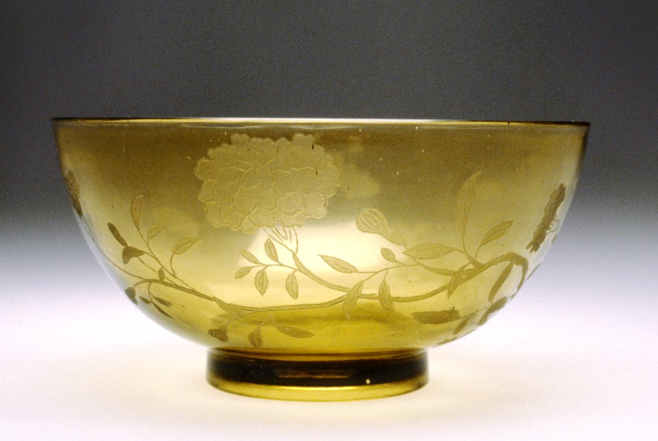 Chinese - Bowl with Design of Flowering Peony - Walters 47679