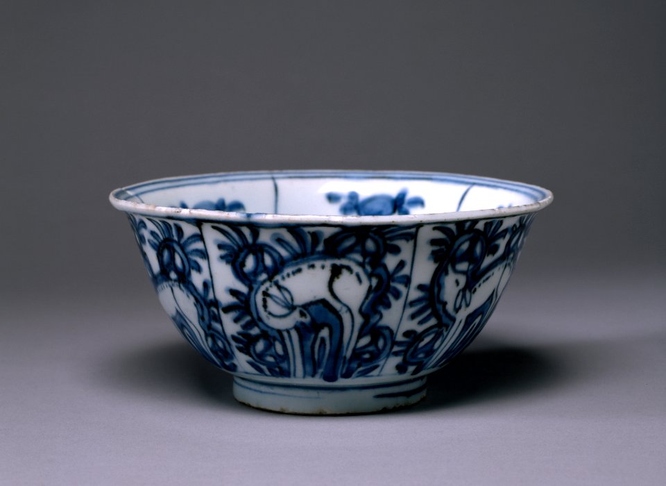 Chinese - Bowl with Deer - Walters 492819 - Profile