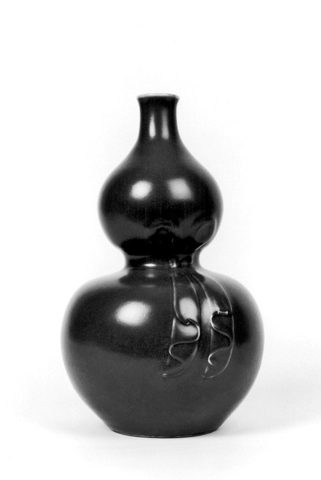 Chinese - Gourd-Shaped Vase - Walters 492059