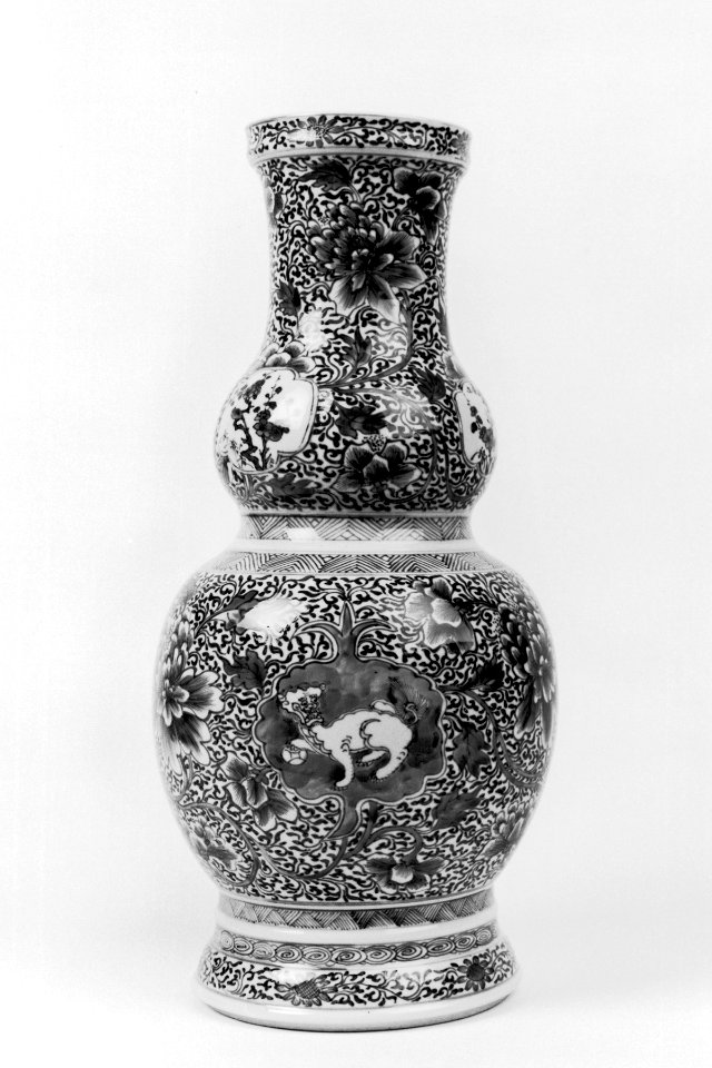 Chinese - Double-Gourd-Shaped Vase - Walters 491647