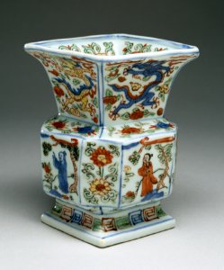 Chinese - Faceted Vase - Walters 49737 - Profile