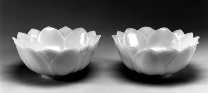Chinese - Pair of Lotiform Bowls - Walters 47718, 47719