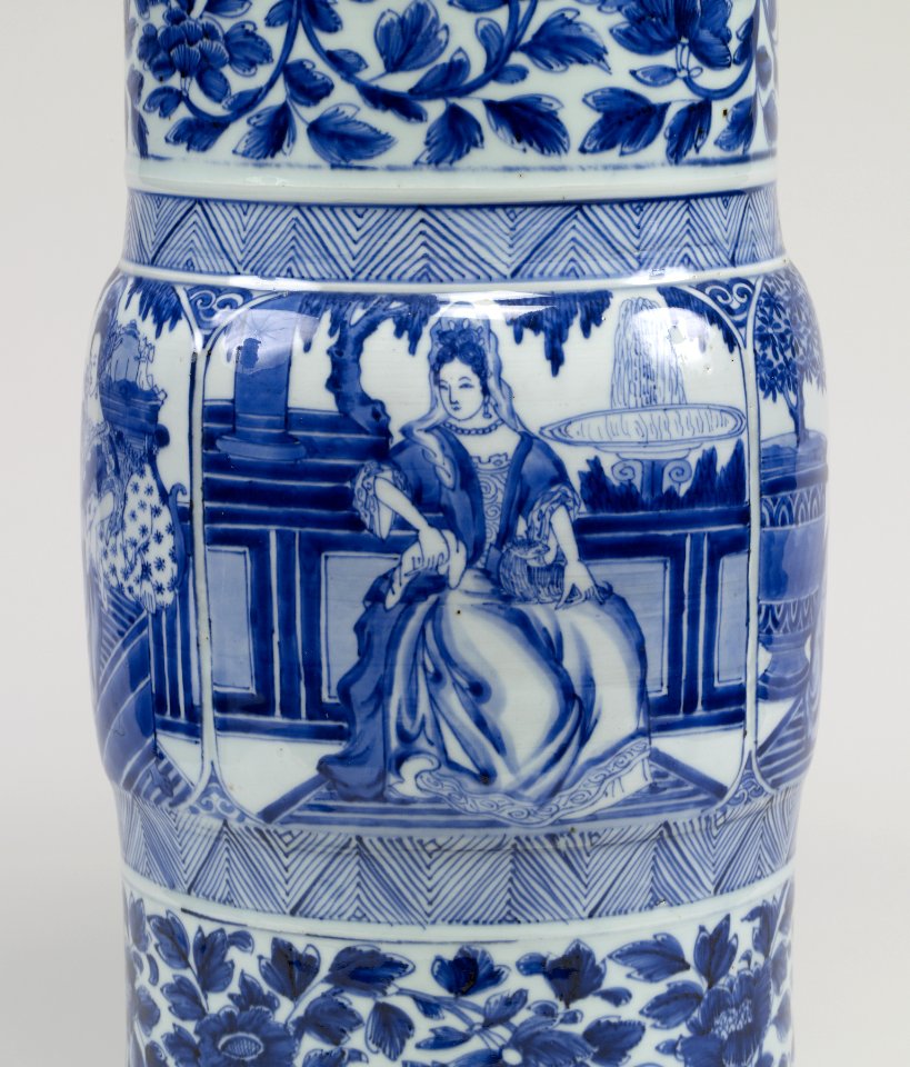 Chinese - Pair of Vases with European Women - Walters 491913, 491914 - Detail D