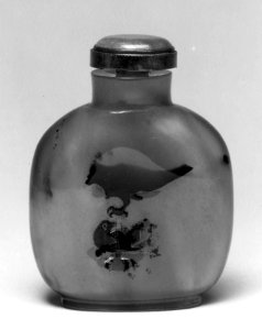 Chinese - Snuff Bottle with Two Birds - Walters 41324