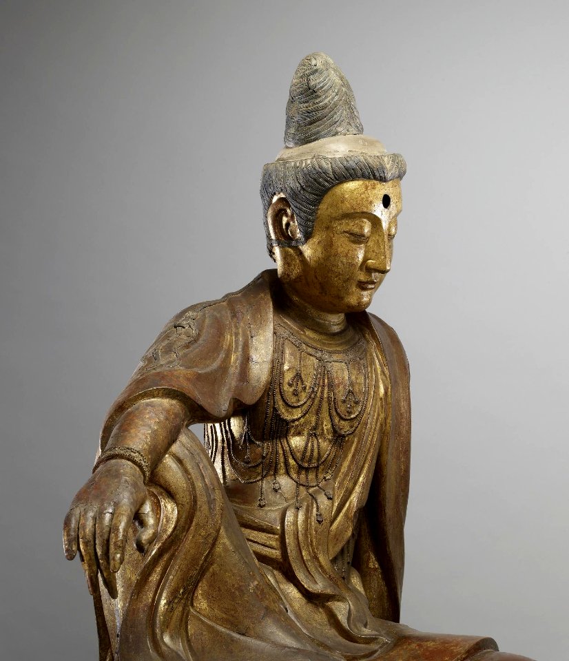 Chinese - Seated Guanyin (Kuan-yin) Bodhisattva - Walters 25256 - Detail G