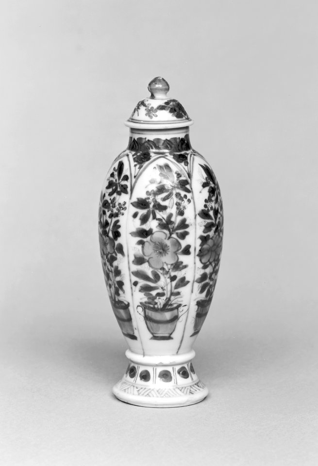 Chinese - Small Covered Jar - Walters 492024