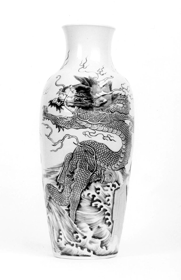 Chinese - Vase - Walters 491889 - Profile