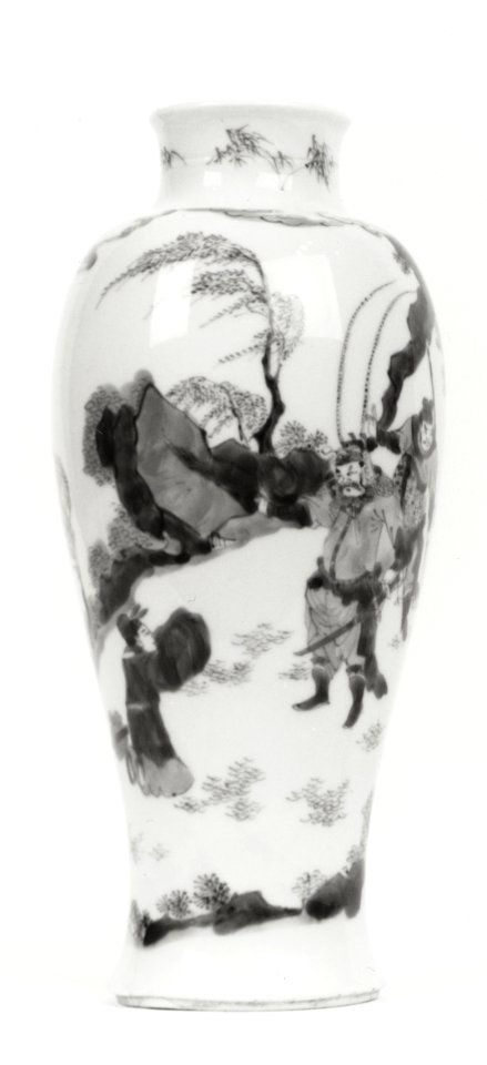 Chinese - Vase with a Scene from a Novel - Walters 49201