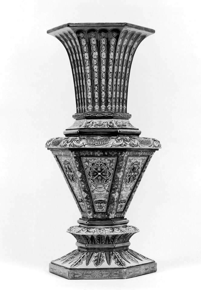 Chinese - Vase for a Buddhist Altar - Walters 492016