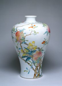 Chinese - Vase with Pomegranates, Peaches, and Longans - Walters 492217