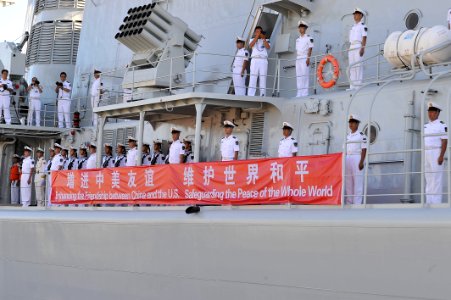 Chinese navy ships visit Hawaii 130906-N-PJ759-012