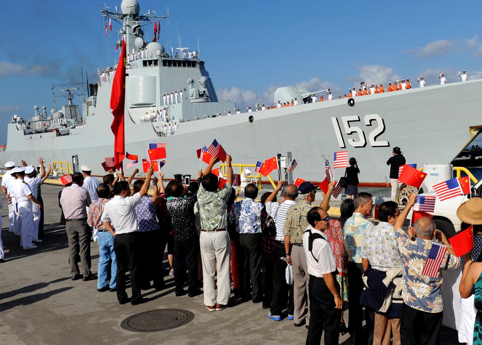 Chinese navy visit 151213-N-ZK021-001