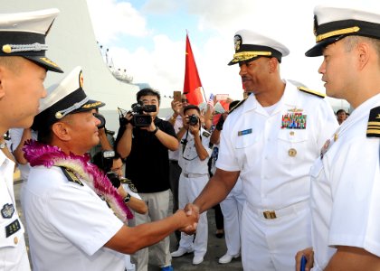 Chinese navy visit 151213-N-ZK021-004
