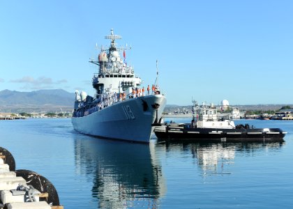 Chinese ships visit Pearl Harbor-Hickam 130906-N-ZK021-001