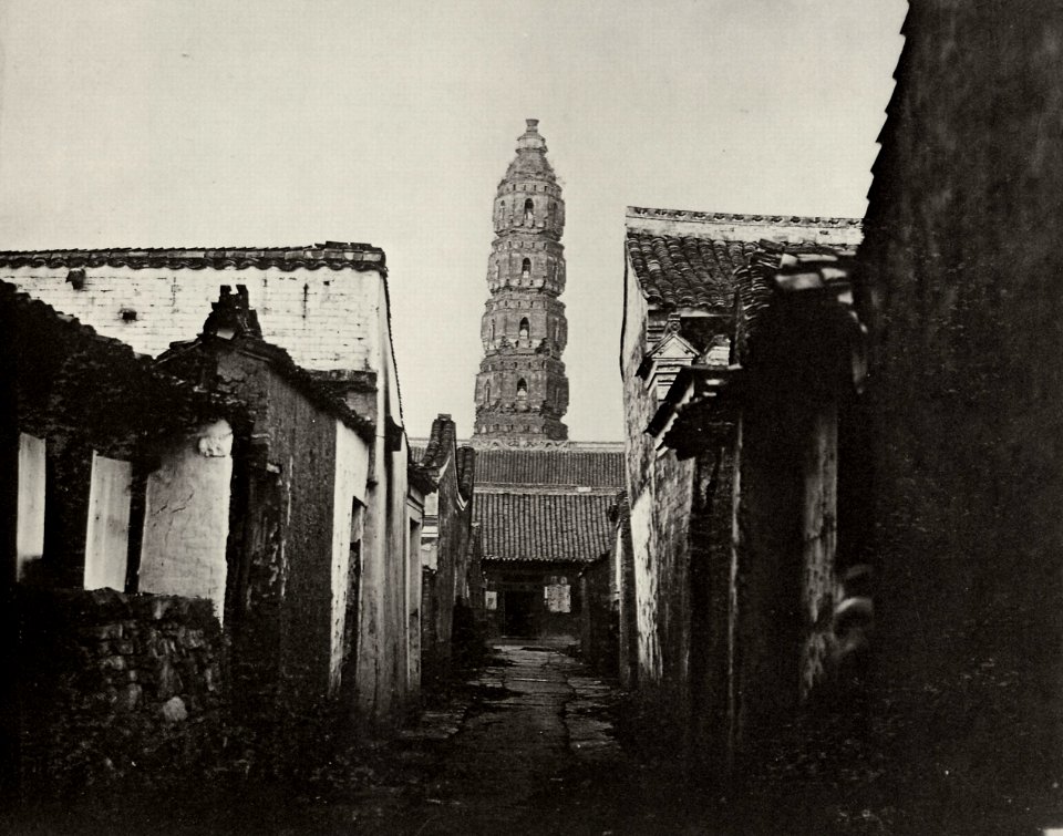 Chinesischer Photograph um 1865 - Pagode in Ningpo (Zeno Fotografie)