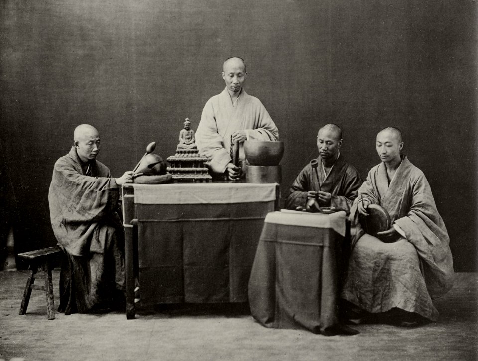 Chinesischer Photograph um 1873 - Buddhistische Mönche (Zeno Fotografie)
