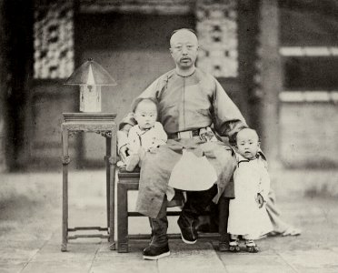 Chinesischer Photograph um 1880 - Der siebte Prinz (Zeno Fotografie) photo