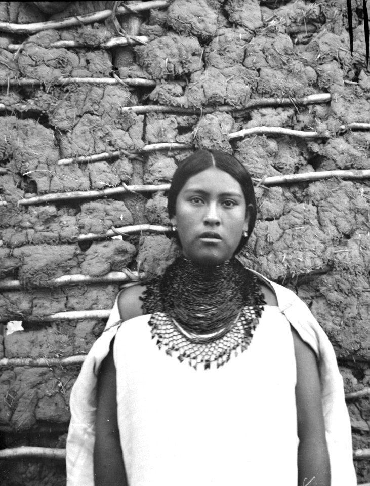 Chiriguanoskönhet. Yacuiba, västliga Chaco, Bolivia. Foto, Erland Nordenskiöld 1913-1914 - SMVK - 004927