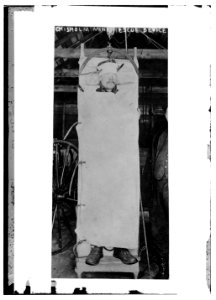 Chisholm mine rescue device LCCN2014692555