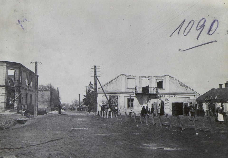Chodorow, Marktplatz mit Kaiser Karlstrasse. (BildID 15729416)