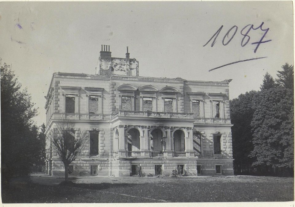 Chodorow, Schloss, Brandruine. (BildID 15729395)