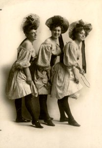 Chorus girls from the stage play Buster Brown (SAYRE 11964)