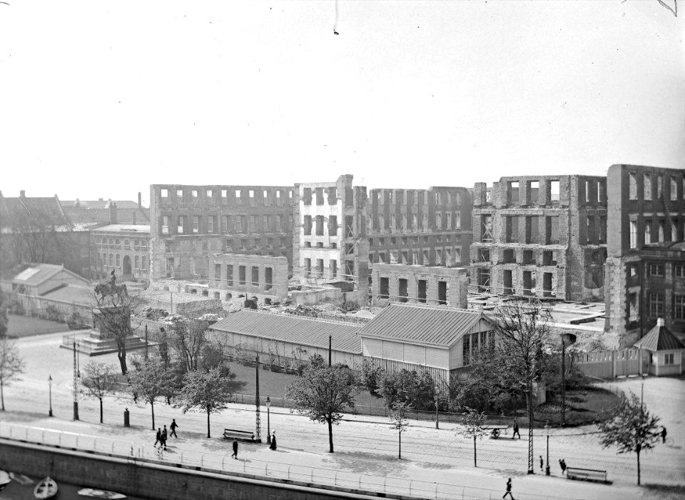 Christiansborg Slotsplads 1908