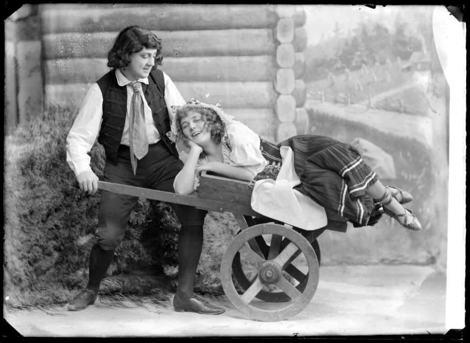 Christian Schröder and Inga Berentz in Prinsen av Burgund at Oscarsteatern 1912 - SMV - NB049