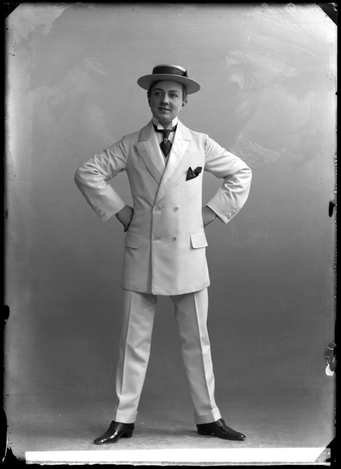 Christian Schröder in Eva at Oscarsteatern 1912 - SMV - GS025