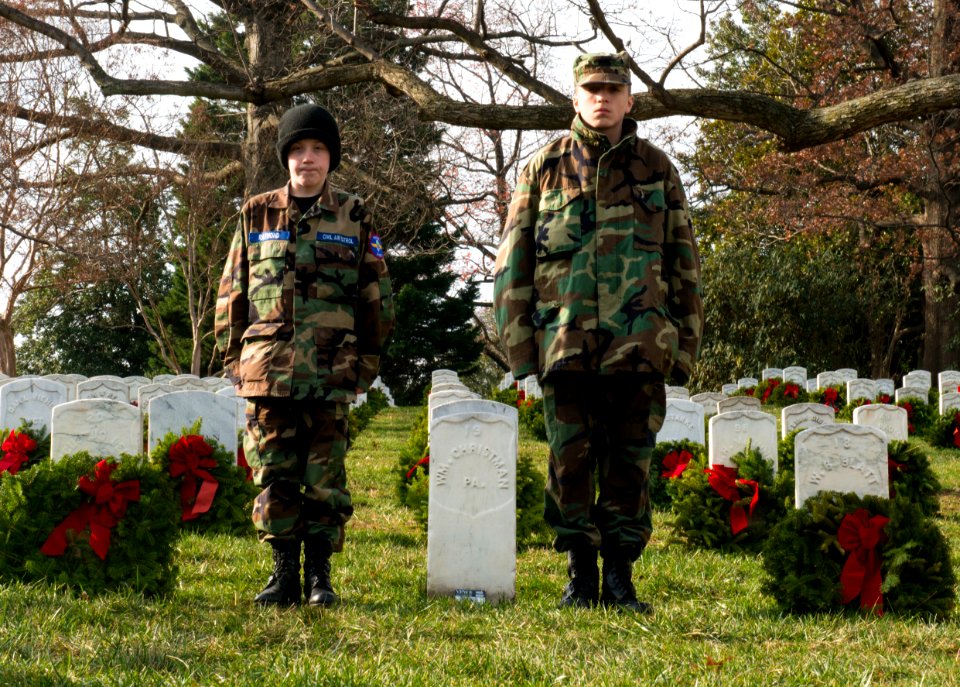 Christman wreath laying - Civil Air Patrol (16012798482)