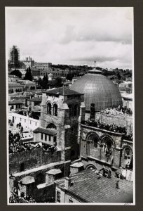 Church of Holy Sepulchre and surroundings. Sepulchre Church. Easter crowds on roof awaiting Holy Fire LCCN2007675865