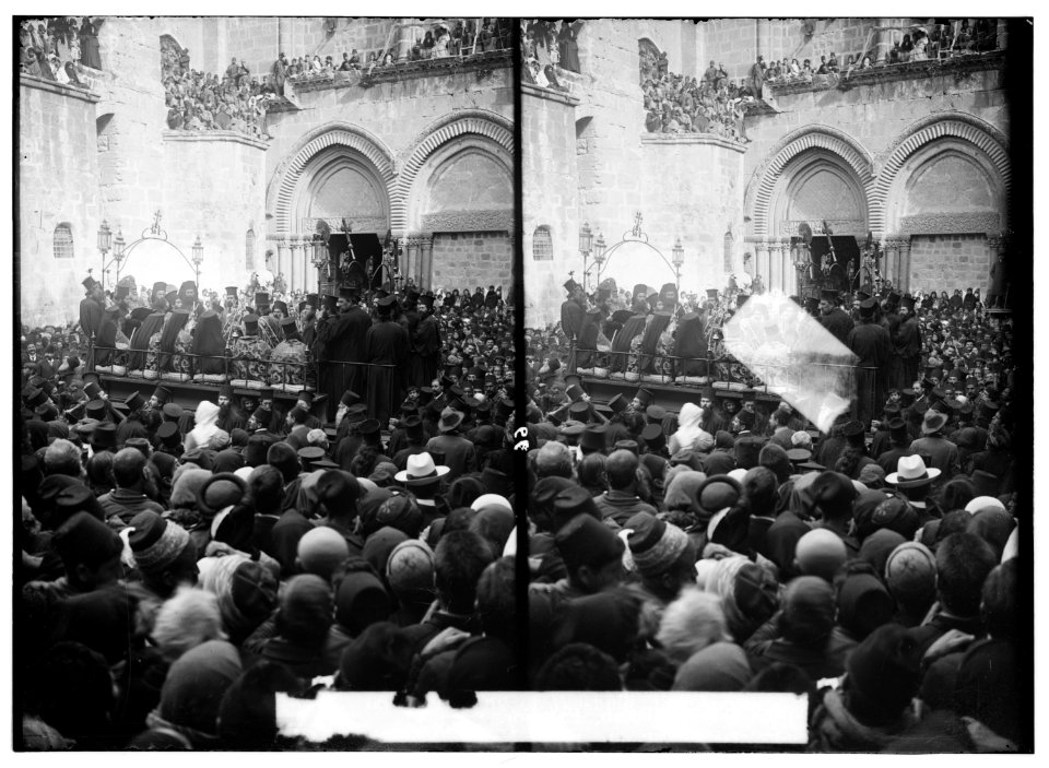 Church of the Holy Sepulchre and surroundings. Ceremony of washing the Apostles' feet LOC matpc.00871
