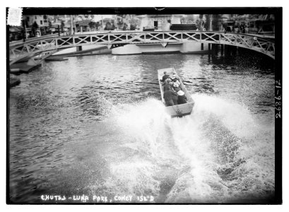Chutes - Luna Park, Coney Island LCCN2014692971
