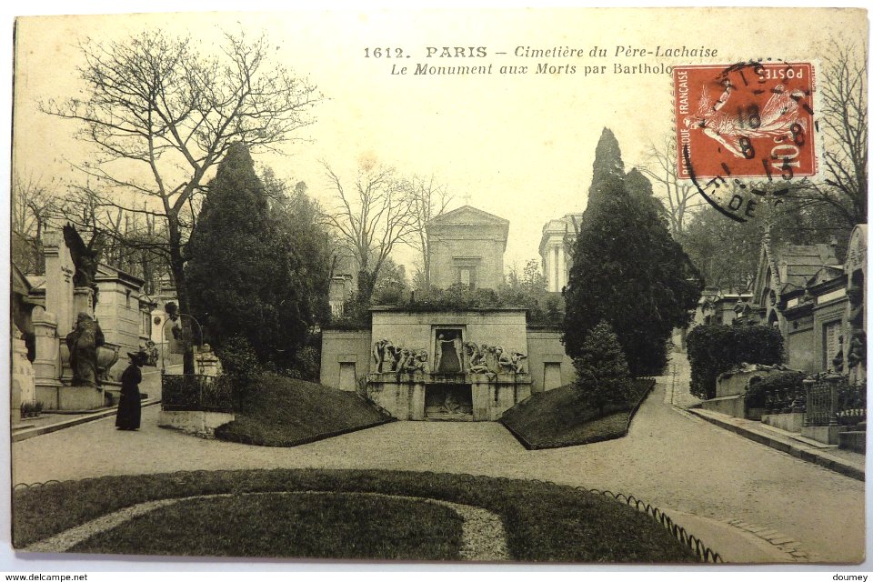 Cimetière du Père-Lachaise - Le monument aux morts