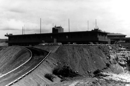 CINCPAC Headquarters, Pearl Harbor, Makalapa administration building, in 1942-1943 (NH 82807)