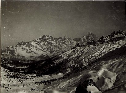 Cinque Torri, rechts im Hintergrund Monte Pore, von Sasso di Stria gesehen. (BildID 15578402)