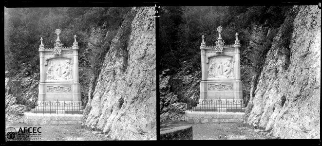 Cinquè Misteri de Goig del Rosari Monumental de Montserrat al camí de la Santa Cova (AFCEC VINTRO B 00102)
