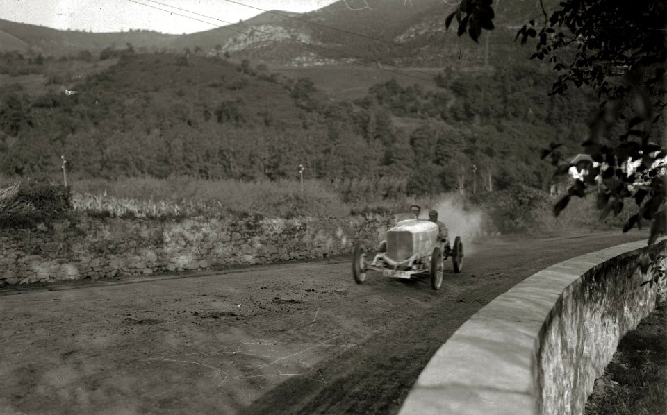 Circuito automóvilistico de Lasarte. Carrera de coches (7 de 8) - Fondo Car-Kutxa Fototeka