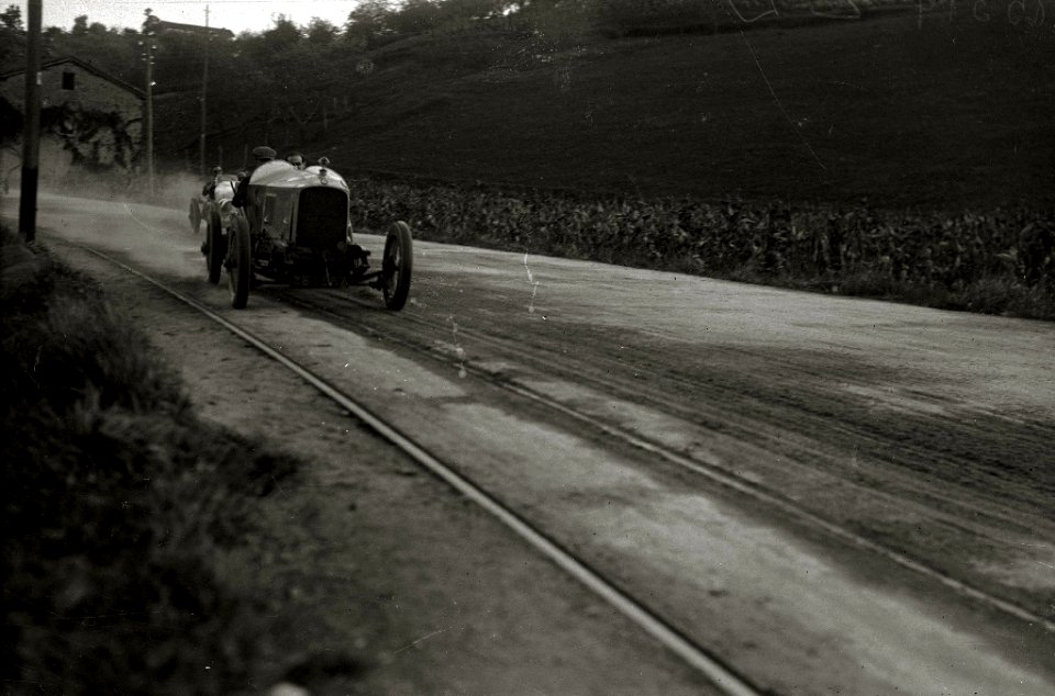 Circuito automóvilistico de Lasarte. Carrera de coches (5 de 8) - Fondo Car-Kutxa Fototeka