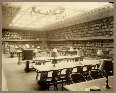 Circulating department, American history section of the New York Public Library LCCN2007682034 photo